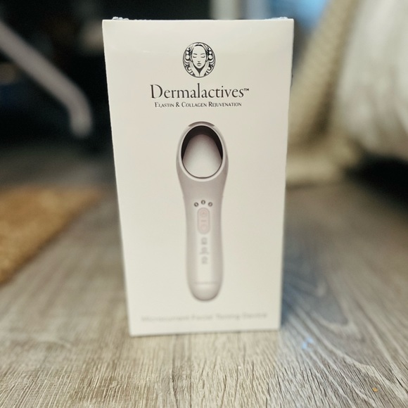 Dermalectives Facial Toning Device - Picture 3 of 8